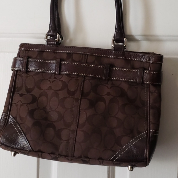 Authentic Coach logo handbag - Picture 3 of 6